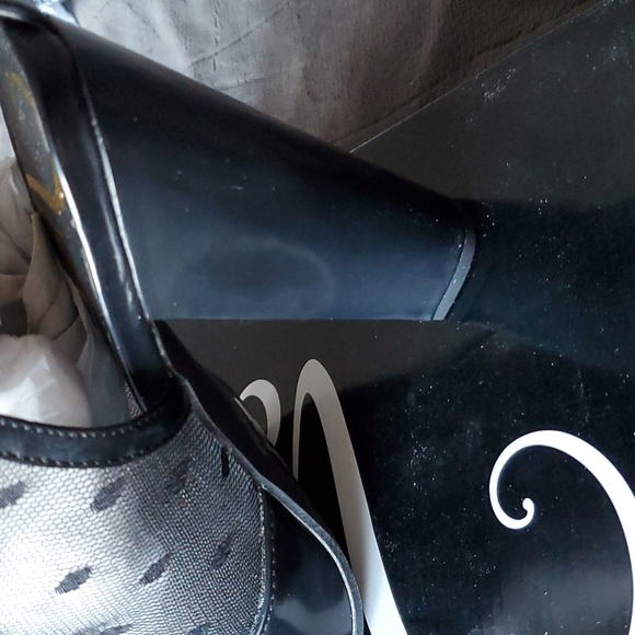 NIB. Black chunky heels. - Picture 5 of 6